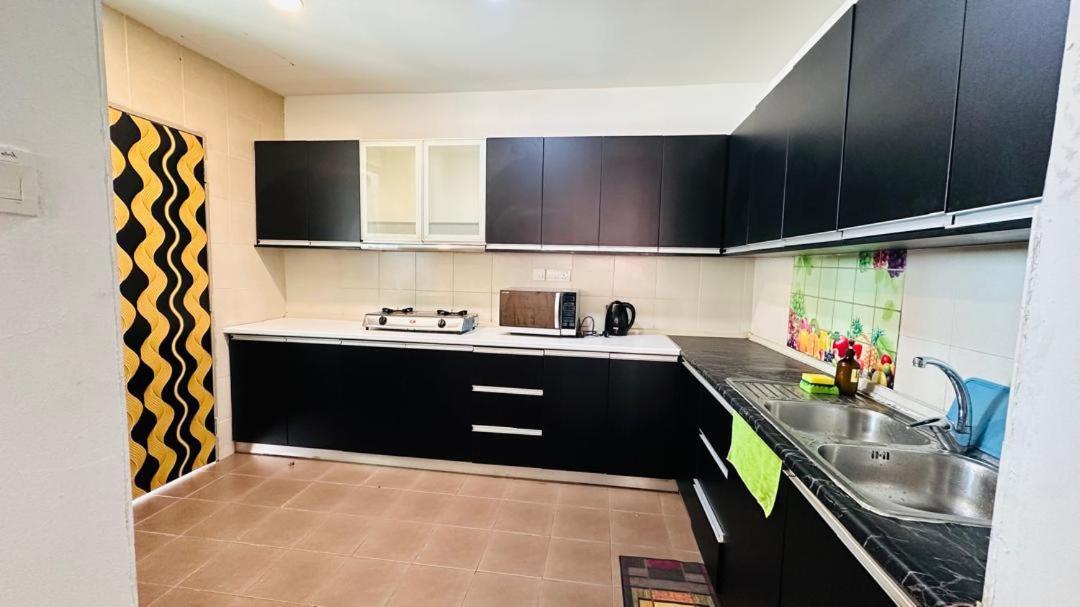Taragon Service Apartment Kuala Lumpur Exterior photo